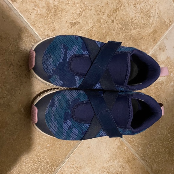 Adidas youth runners - Picture 3 of 3